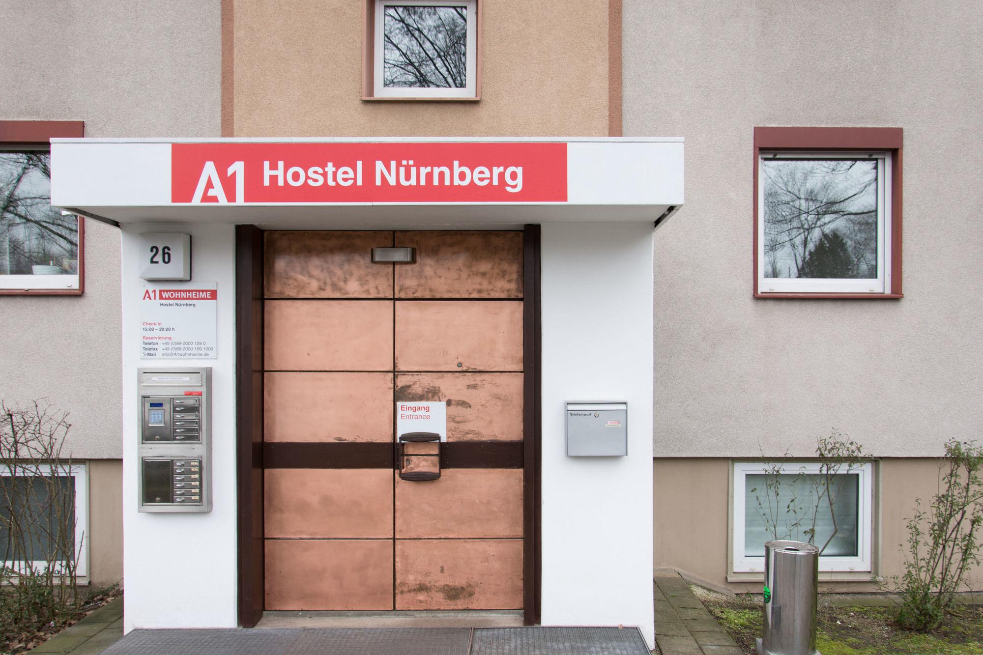 1, 2, Sleep Hostel Nuernberg Messe Екстериор снимка