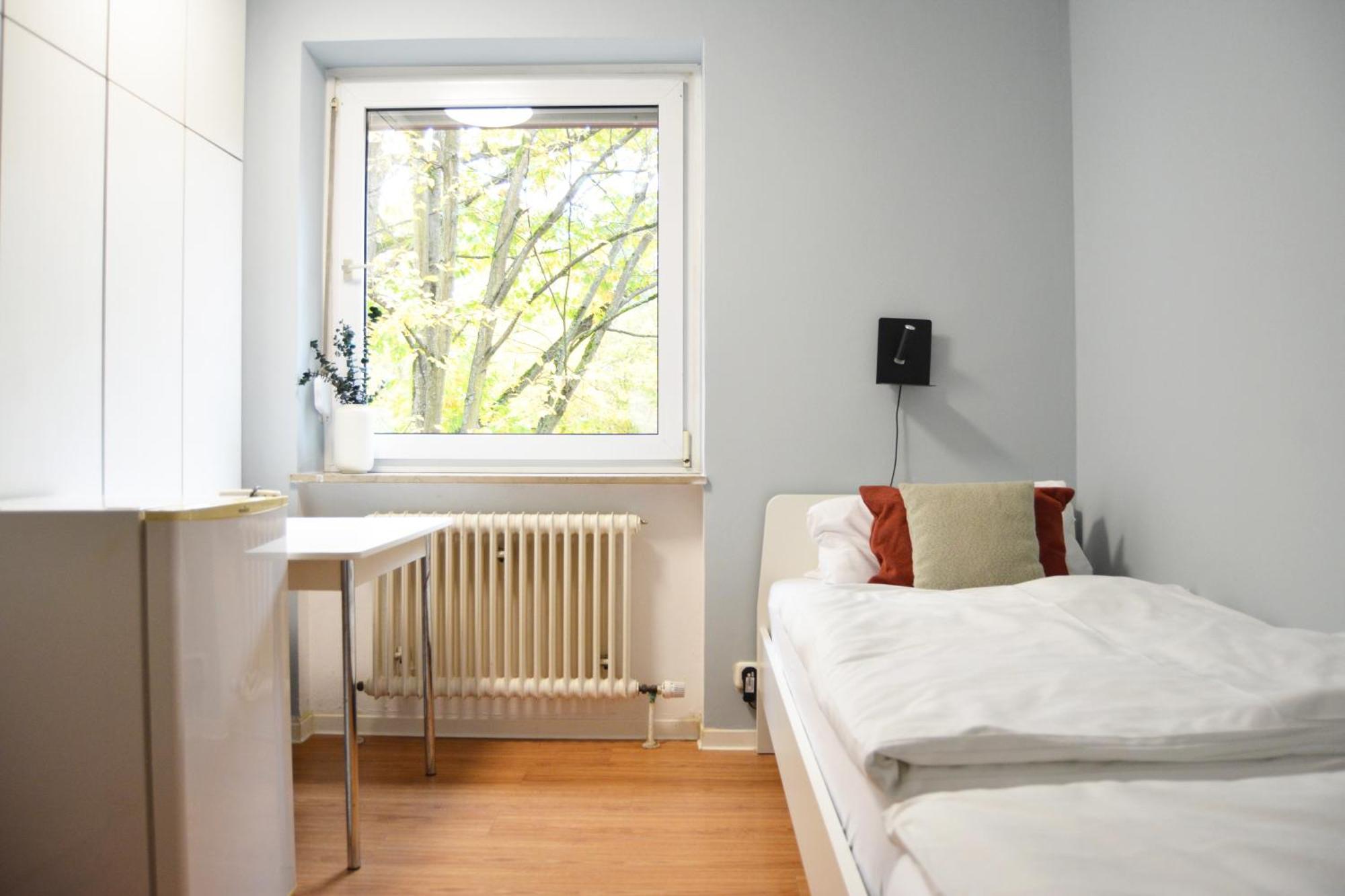 1, 2, Sleep Hostel Nuernberg Messe Екстериор снимка