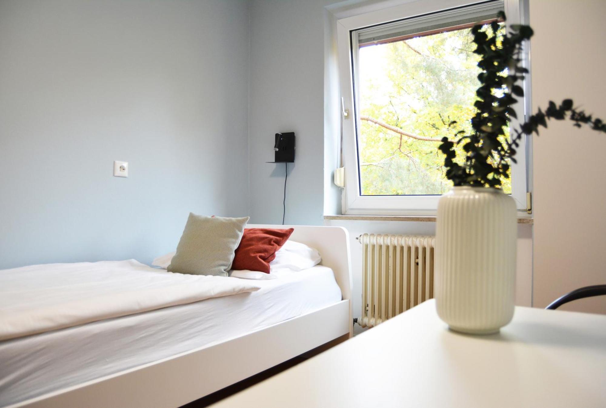 1, 2, Sleep Hostel Nuernberg Messe Екстериор снимка