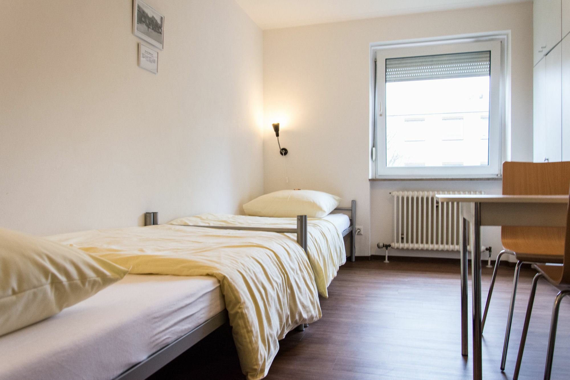 1, 2, Sleep Hostel Nuernberg Messe Екстериор снимка