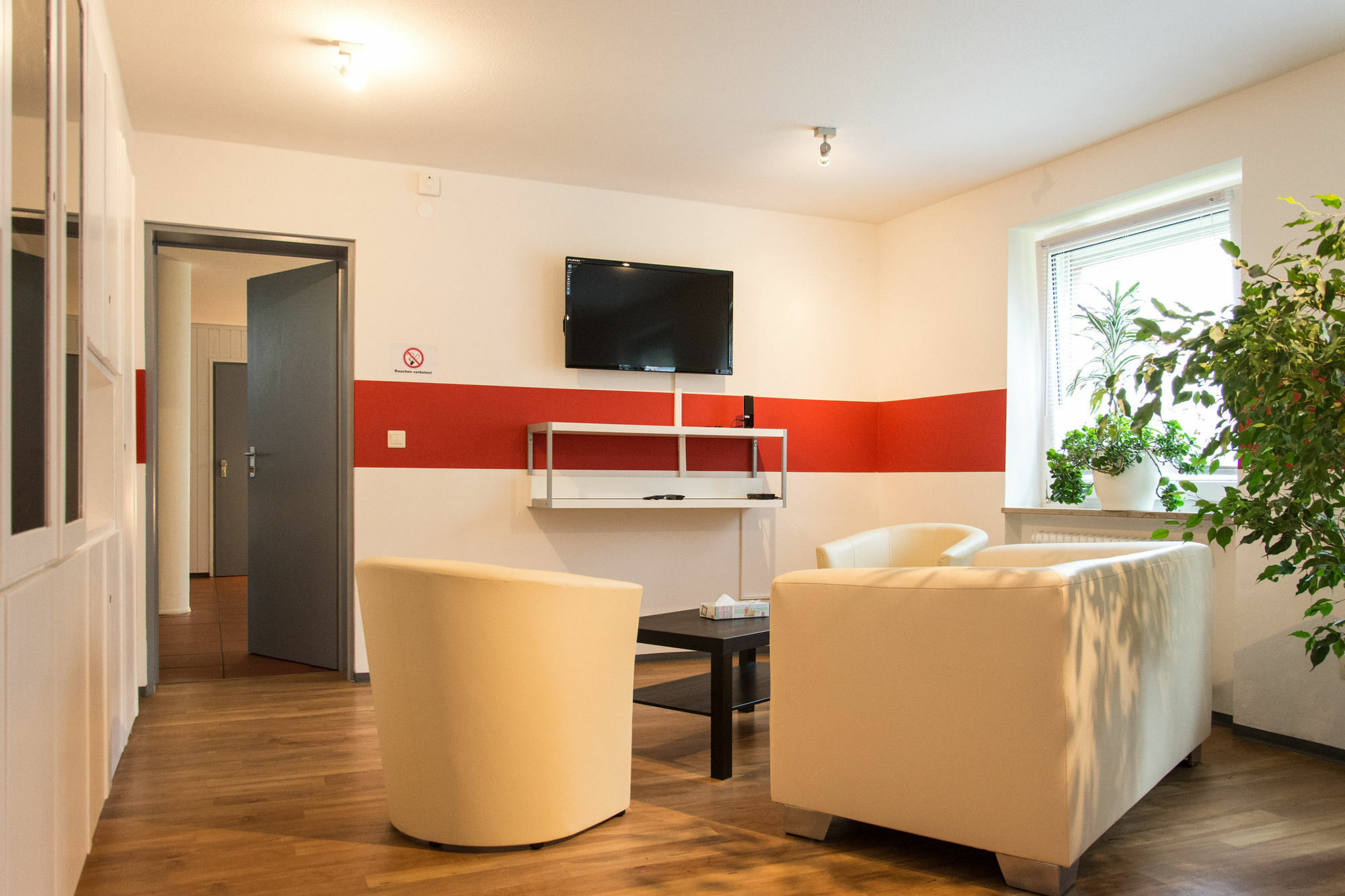 1, 2, Sleep Hostel Nuernberg Messe Екстериор снимка