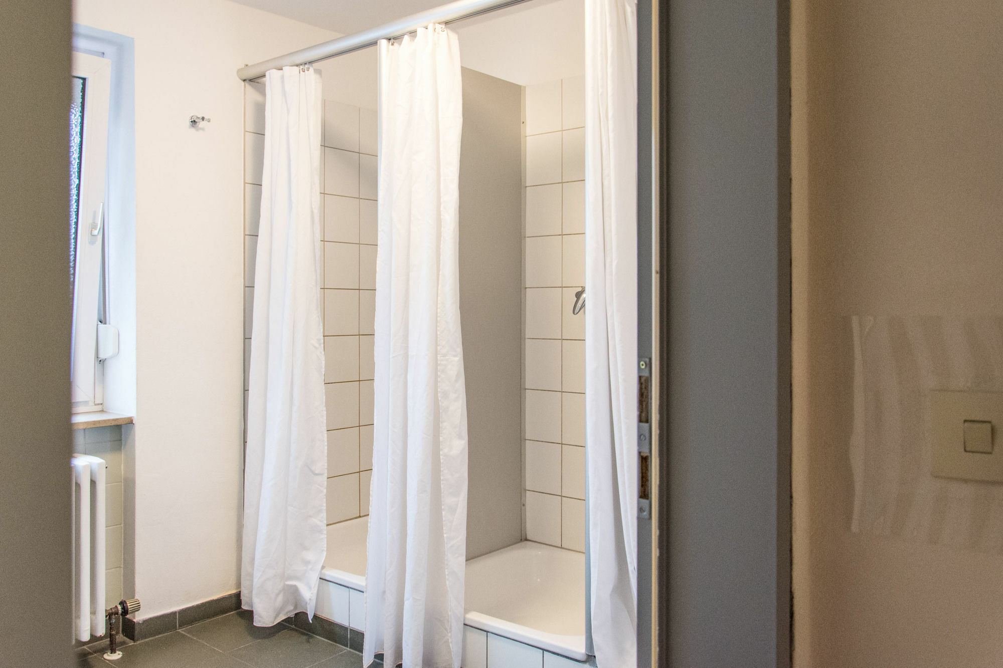 1, 2, Sleep Hostel Nuernberg Messe Екстериор снимка