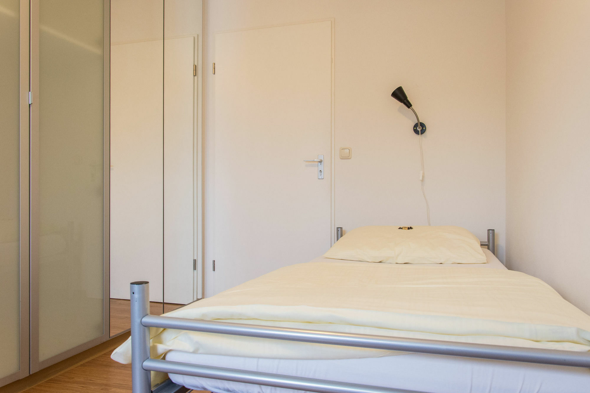 1, 2, Sleep Hostel Nuernberg Messe Екстериор снимка
