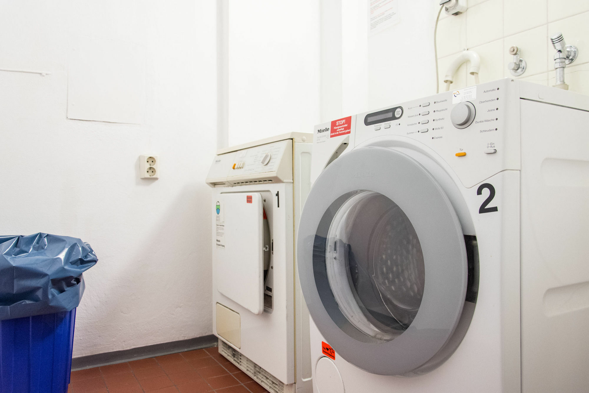 1, 2, Sleep Hostel Nuernberg Messe Екстериор снимка